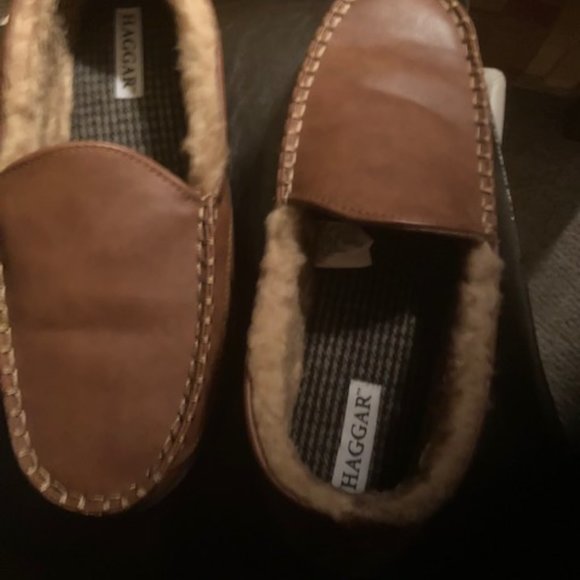 Haggar Smoot Polyurethane Leather Moccasin Slippers - Picture 5 of 5